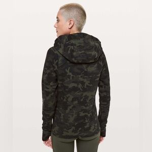 Lululemon Scuba Hoodie Light Cotton Fleece
Incognito Camo Multi Gator Green Yoga